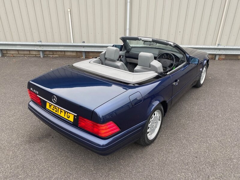 MERCEDES-BENZ SL