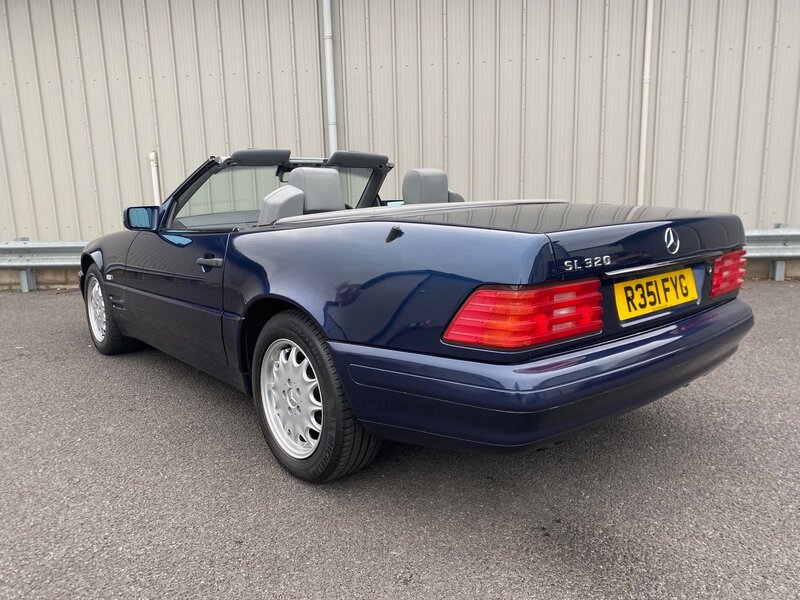 MERCEDES-BENZ SL