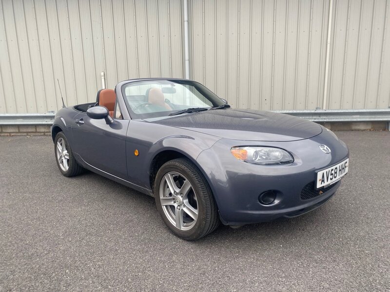 View MAZDA MX-5 -