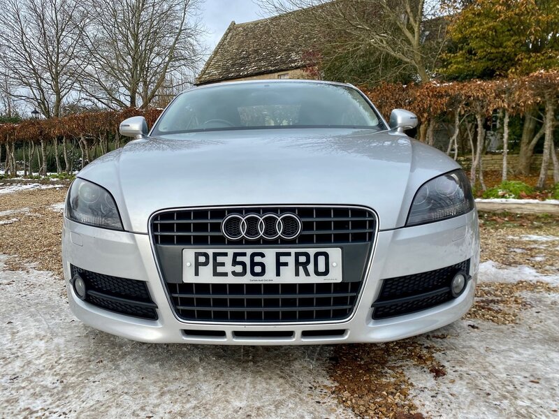 AUDI TT