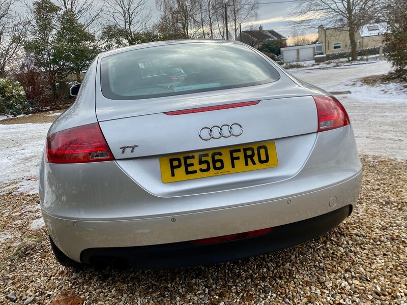 AUDI TT