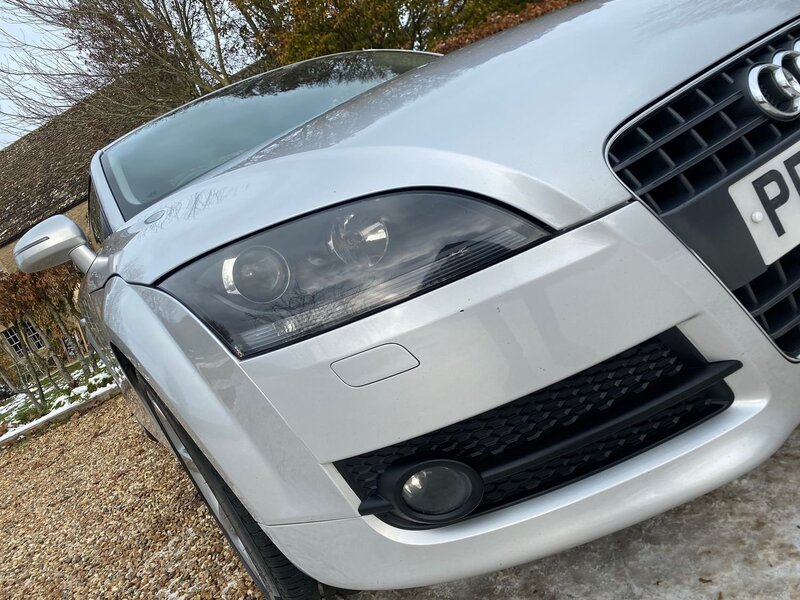 AUDI TT