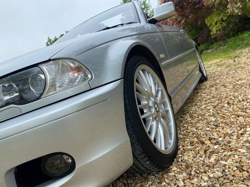 BMW 3 SERIES