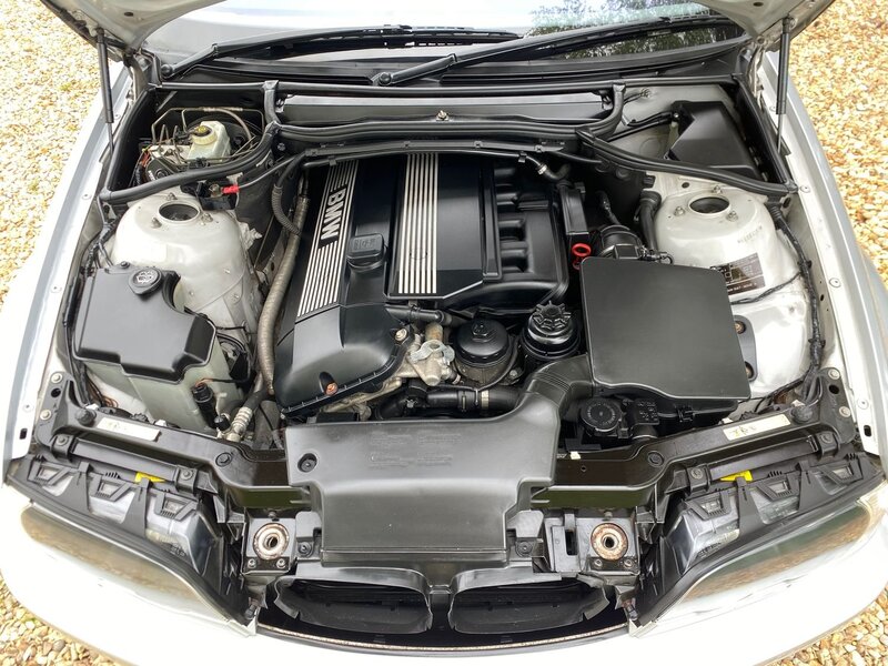 BMW 3 SERIES