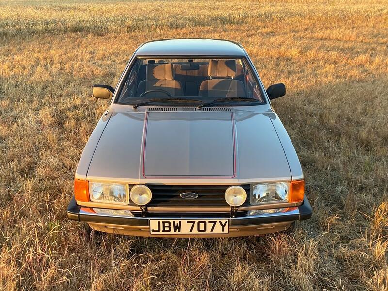 FORD CORTINA
