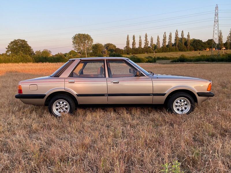 FORD CORTINA
