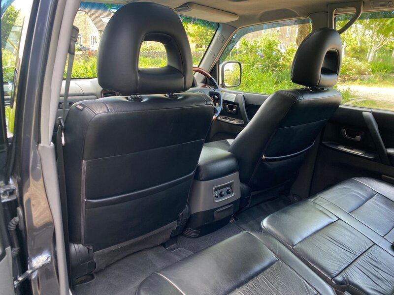 MITSUBISHI SHOGUN