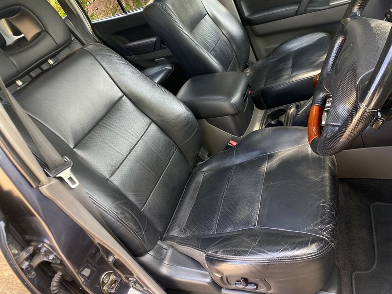 MITSUBISHI SHOGUN