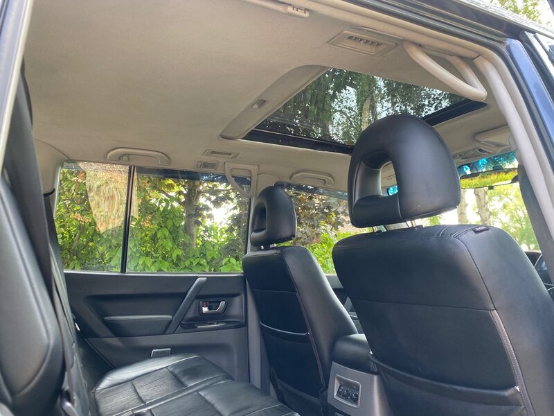 MITSUBISHI SHOGUN
