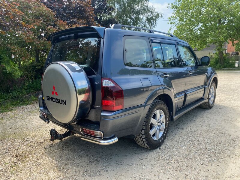MITSUBISHI SHOGUN