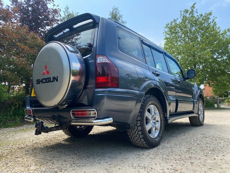 MITSUBISHI SHOGUN