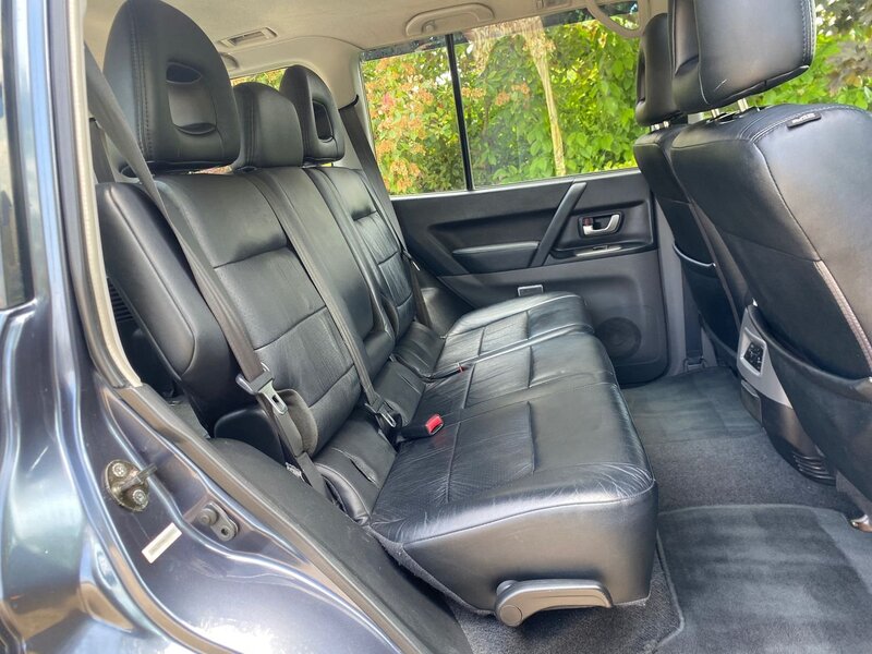 MITSUBISHI SHOGUN