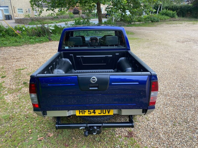 NISSAN PICKUP