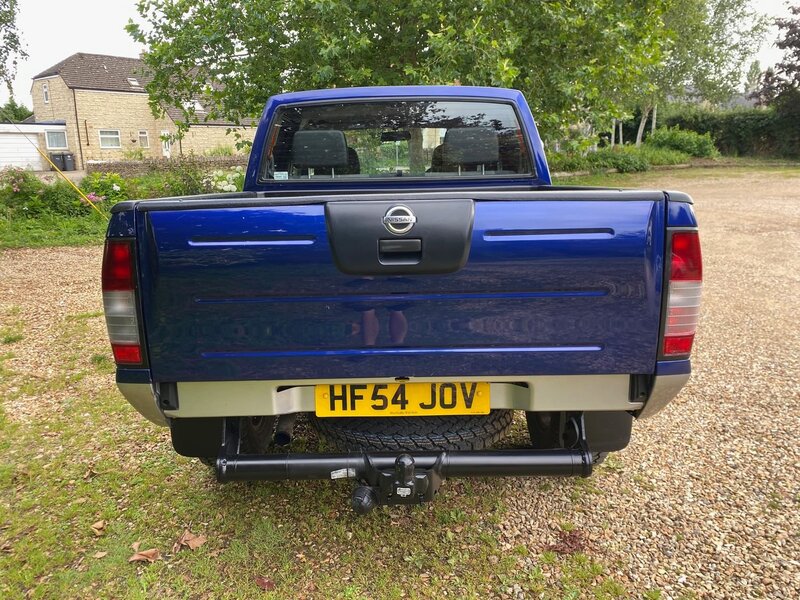 NISSAN PICKUP